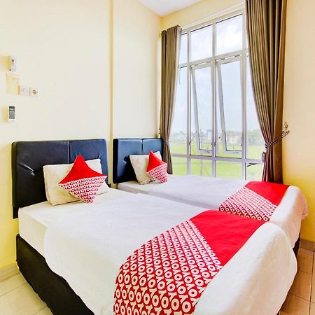Oyo 3746 Double Tree Guesthouse Purwokerto Zewnętrze zdjęcie